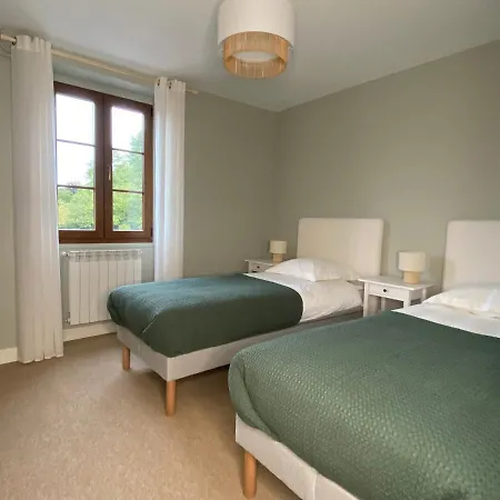 לינה וארוחת בוקר Maison Bernatenia