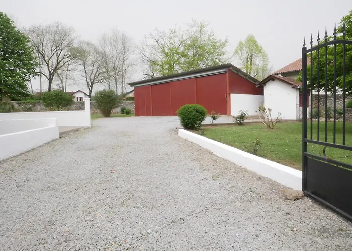 Maison Bernatenia 3*